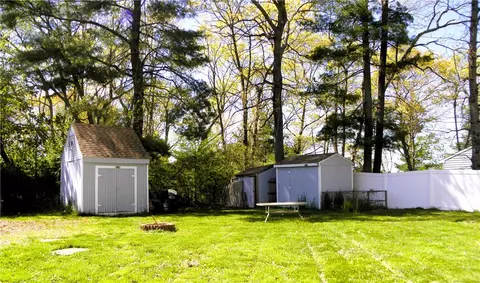 Exterior - 45 Overview Dr, Coventry, RI 02816 photo 4 of 6