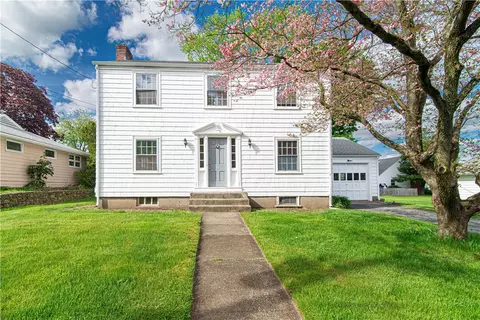 72 Cushman Ave, East Providence, RI 02914