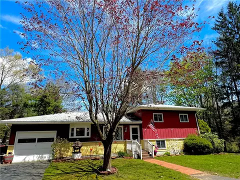 900 East Ave, Burrillville, RI 02830