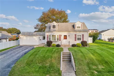 32 Wilson Avenue Ave, Johnston, RI 02919