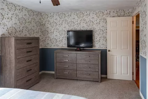 Bedroom - 152 Almy St, Warwick, RI 02886 photo 2 of 5