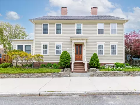 35 State St, Warren, RI 02885