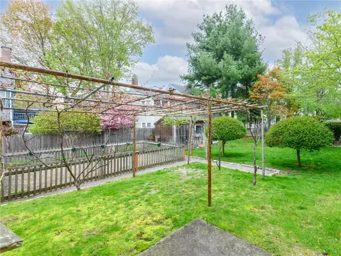Exterior - 35 State St, Warren, RI 02885 photo 3 of 5