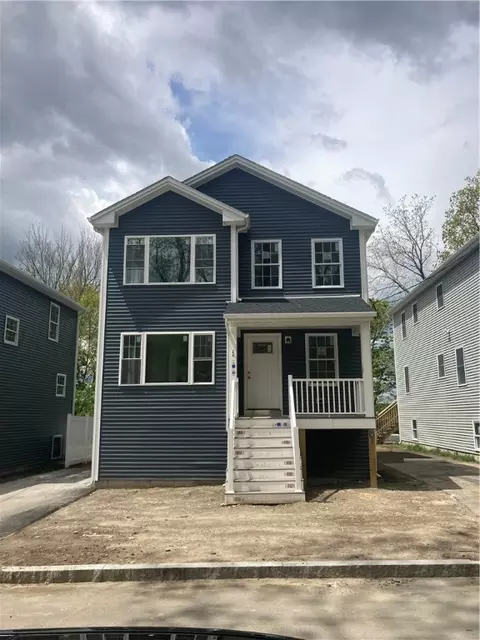 24 Walsh St, Providence, RI 02909
