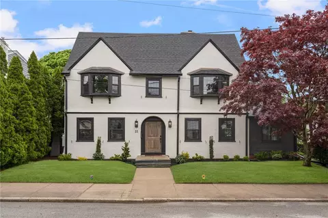 25 Scott St, Pawtucket, RI 02860