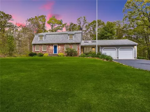 105 Stony Ln, Exeter, RI 02822 photo 2