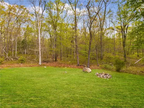 105 Stony Ln, Exeter, RI 02822 photo 10