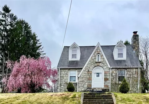 132 Tiogue Ave, Coventry, RI 02816