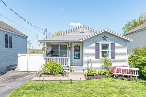 27 Anna Ave, Cumberland, RI 02864