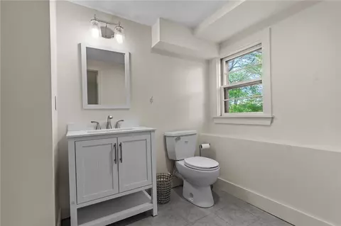 Bath - 24 Coolidge Ave, Woonsocket, RI 02895 photo 3 of 4