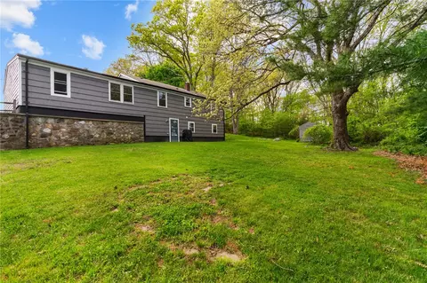 Exterior - 24 Coolidge Ave, Woonsocket, RI 02895 photo 4 of 8