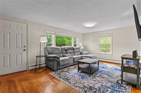 Living - 24 Coolidge Ave, Woonsocket, RI 02895 photo 2 of 4