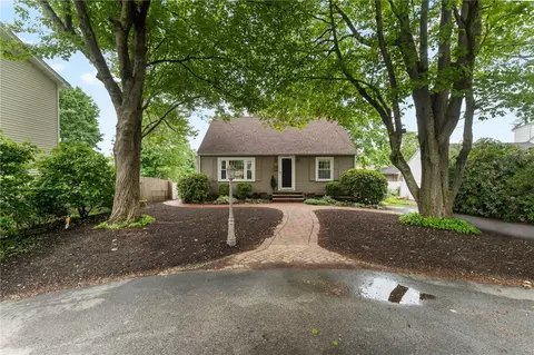 538 Bound Rd, Woonsocket, RI 02895