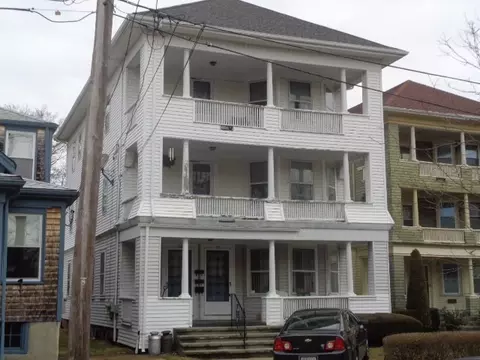 65 Burton St, Bristol, RI 02809