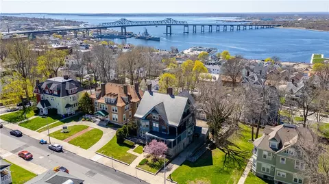 636 Rock St, Fall River, MA 02720 photo 2