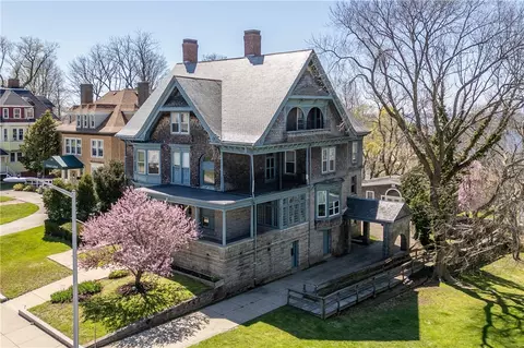 636 Rock St, Fall River, MA 02720