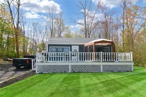 420 Joslin Rd, Burrillville, RI 02830