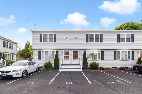 23 Benefit St #14, Warwick, RI 02886