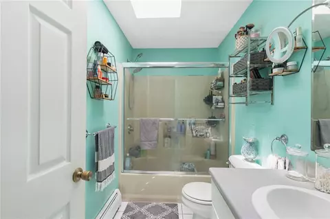 Bath - 75 Fairhaven Ave, Warwick, RI 02889 photo 1 of 1