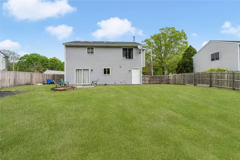 Exterior - 75 Fairhaven Ave, Warwick, RI 02889 photo 4 of 10