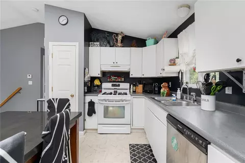 Kitchen - 75 Fairhaven Ave, Warwick, RI 02889 photo 2 of 5