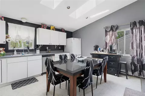Kitchen - 75 Fairhaven Ave, Warwick, RI 02889 photo 4 of 5