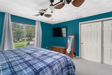 Bedroom - 75 Fairhaven Ave, Warwick, RI 02889 photo 2 of 4