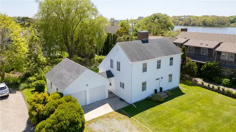 23 Spouting Rock Dr, Newport, RI 02840