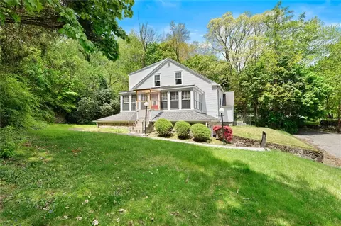 106 Pelletier Ave, Woonsocket, RI 02895 photo 4