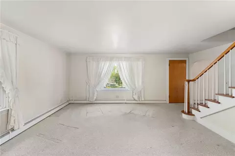 106 Pelletier Ave, Woonsocket, RI 02895 photo 16