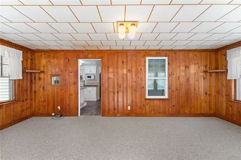 106 Pelletier Ave, Woonsocket, RI 02895 photo 10