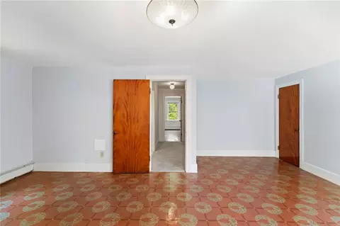 106 Pelletier Ave, Woonsocket, RI 02895 photo 27