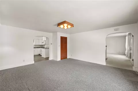 106 Pelletier Ave, Woonsocket, RI 02895 photo 12