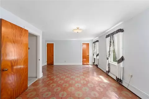 106 Pelletier Ave, Woonsocket, RI 02895 photo 26
