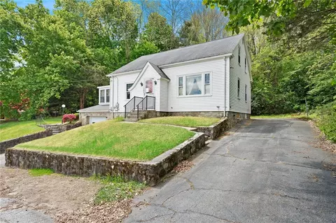 106 Pelletier Ave, Woonsocket, RI 02895 photo 32