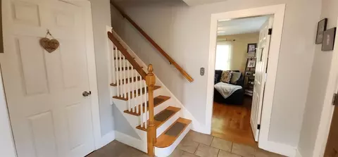120 Harmony Ct, Warwick, RI 02889 photo 5
