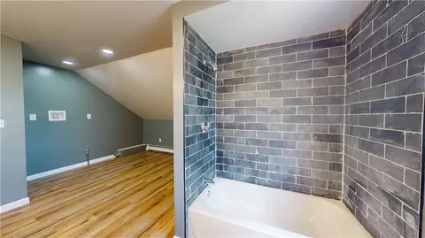 35 Union St, Woonsocket, RI 02895 photo 20