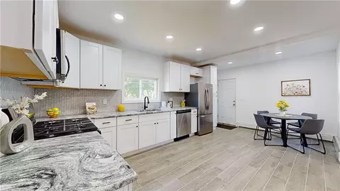 35 Union St, Woonsocket, RI 02895 photo 4
