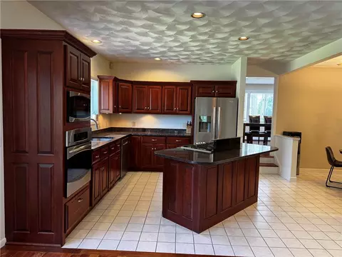 4 Wolfe Ct, Coventry, RI 02816 photo 8