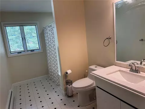 4 Wolfe Ct, Coventry, RI 02816 photo 24