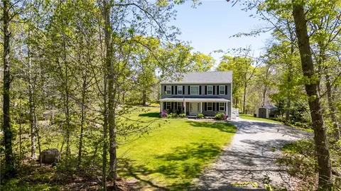 172 Crandall Rd, Tiverton, RI 02878
