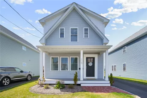 115 Graystone St, Warwick, RI 02886