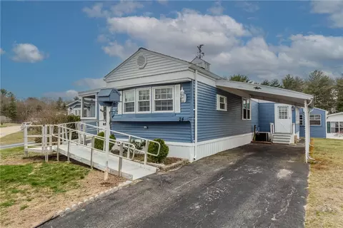24 Lane E, Coventry, RI 02816