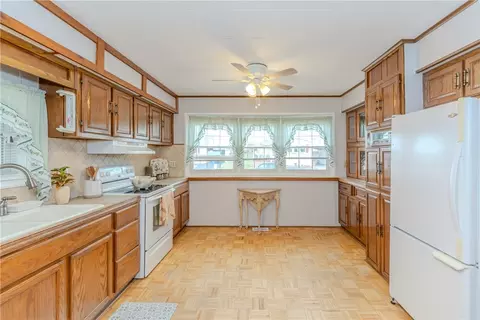 24 Lane E, Coventry, RI 02816 photo 16