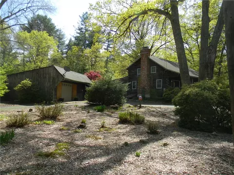 202 Moulton St, Rehoboth, MA 02769