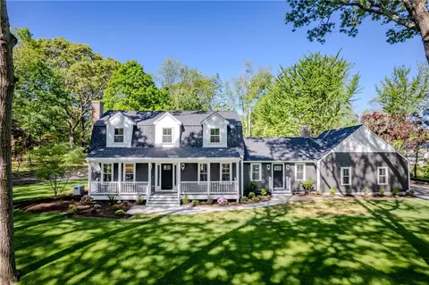 1515 High Hawk Rd, East Greenwich, RI 02818