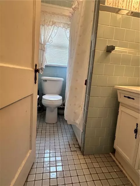 245 Morse Ave, Warwick, RI 02886 photo 17