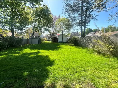 245 Morse Ave, Warwick, RI 02886 photo 8