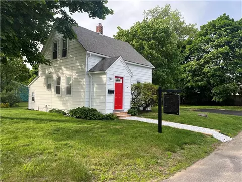 Exterior - 71 Ash St, Warwick, RI 02888 photo 6 of 6