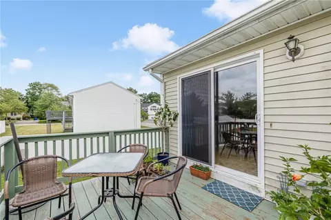 Exterior - 23 Hamlet Ct, Bristol, RI 02809 photo 8 of 10